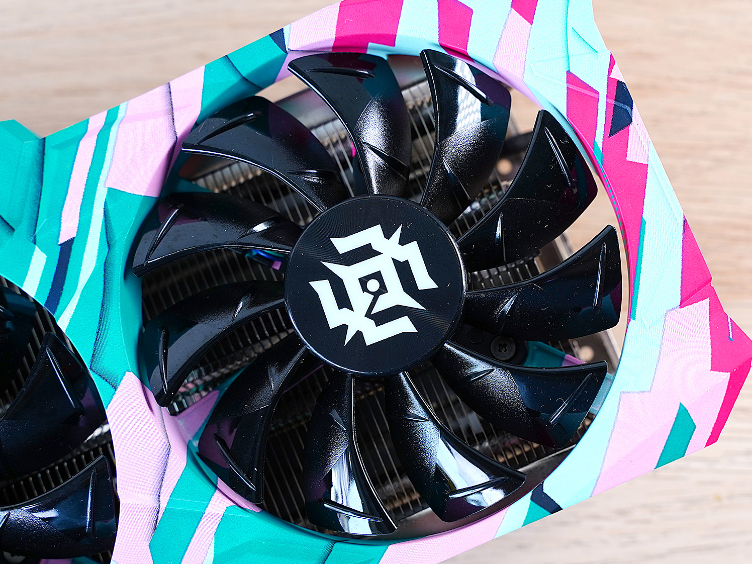 黑硬的外壳，粉嫩的内芯，全能型PC畅玩《永劫无间》的江湖世界