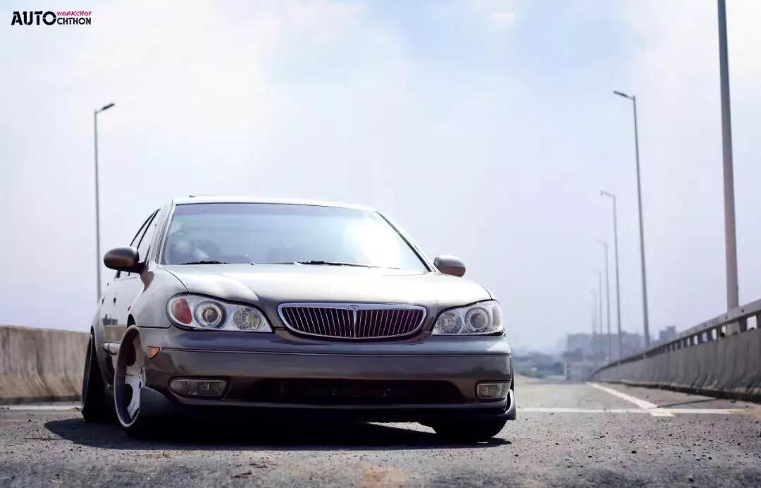 02年日产风度a33价格,02年日产风度a33驾驶体验