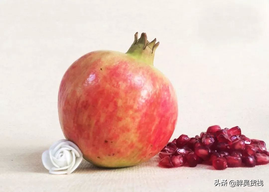 正宗的河阴软籽石榴分享给大家,河西软籽石榴