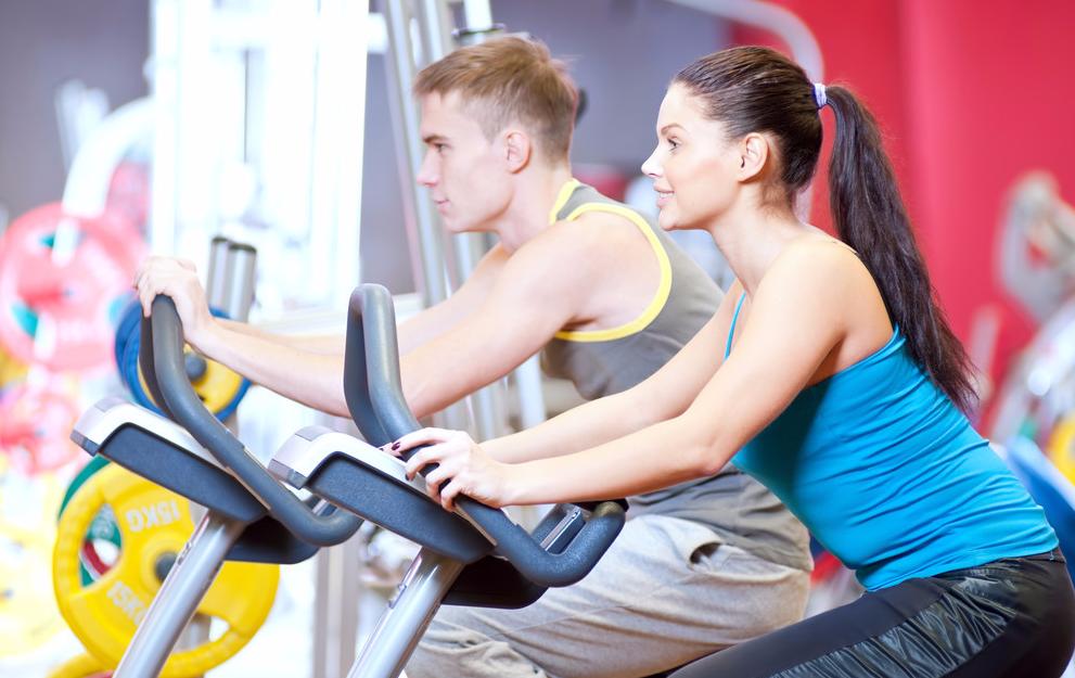 学会骑车的基本技能,骑车新手必学的一些动作