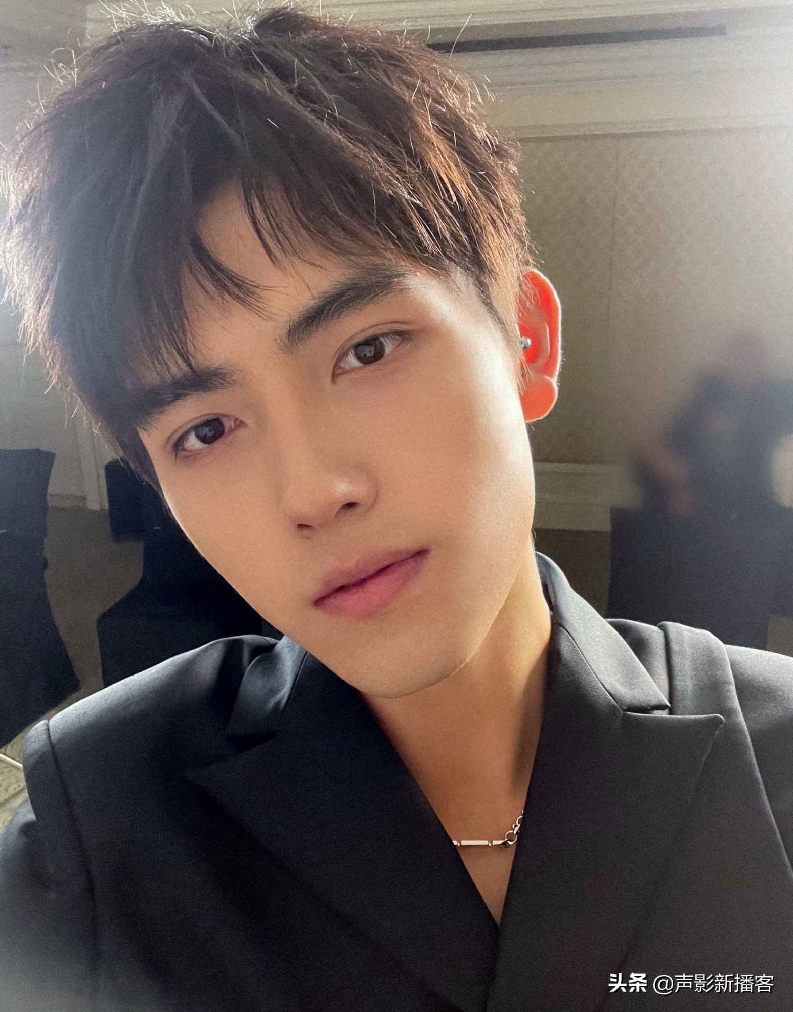 陈飞宇晒童年照为陈凯歌庆生,陈凯歌回应陈飞宇小时候