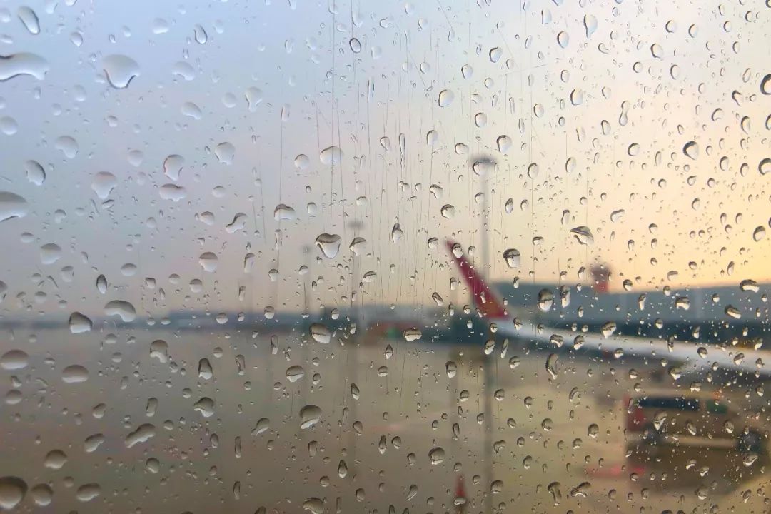 上海去三亚飞到哪里比较划算,上海飞三亚旅游