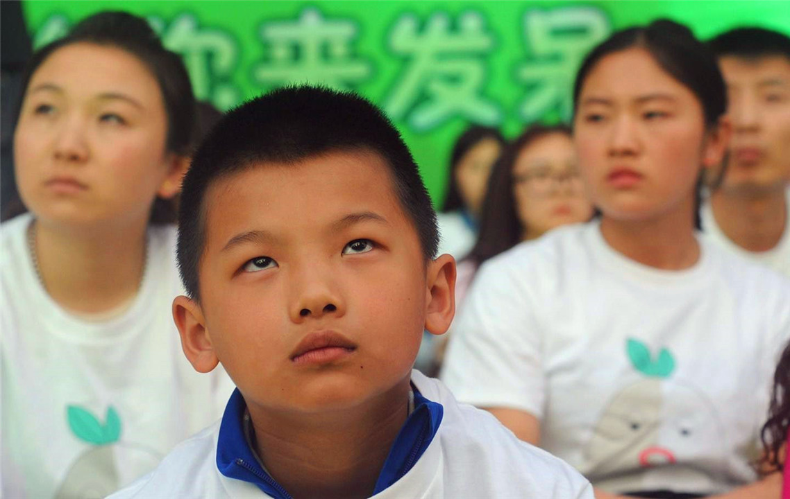 孩子总爱发呆怎么办,怎么改掉孩子发呆的习惯