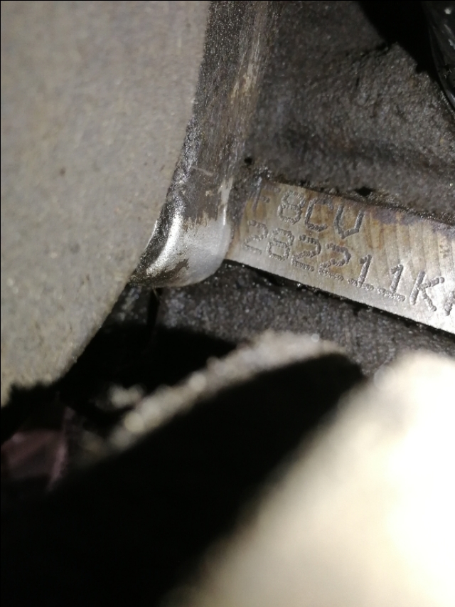 2.3tbj40发动机号在什么位置,车辆发动机号位置