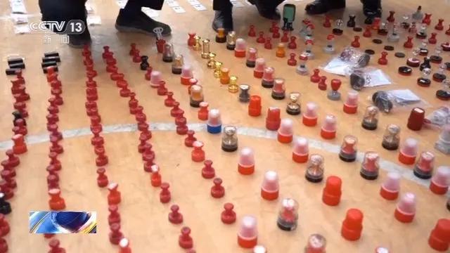 涉案超300亿，虚开发票的物品摆满篮球场