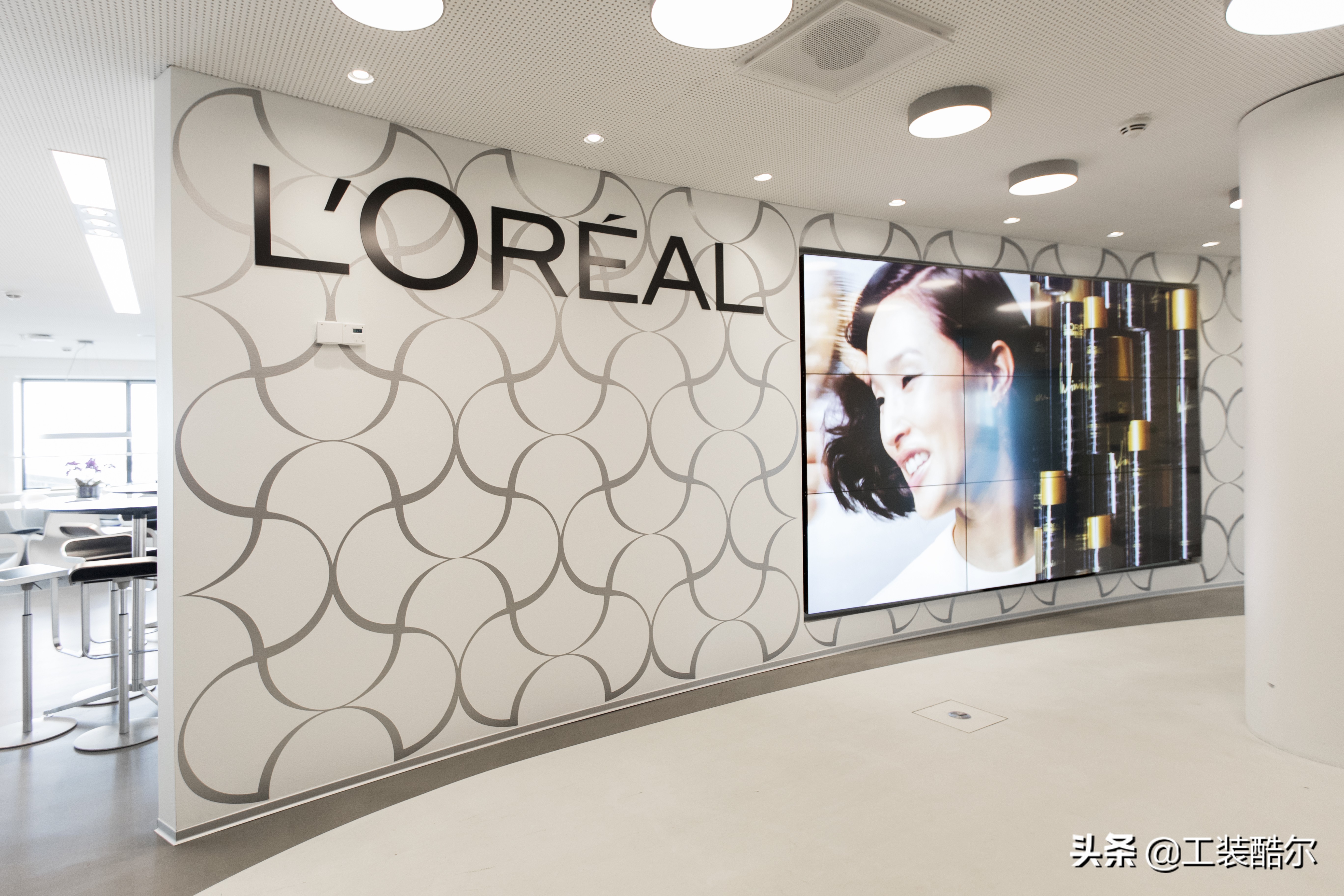 欧莱雅loreal嗨企专卖店橱窗,巴黎欧莱雅loreal