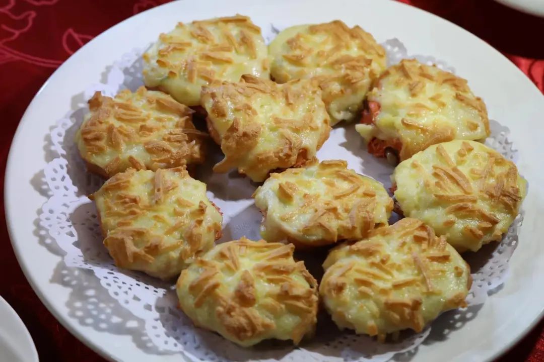 快来!今年在东方明珠塔、国际会议中心、市中心大饭店过年啦