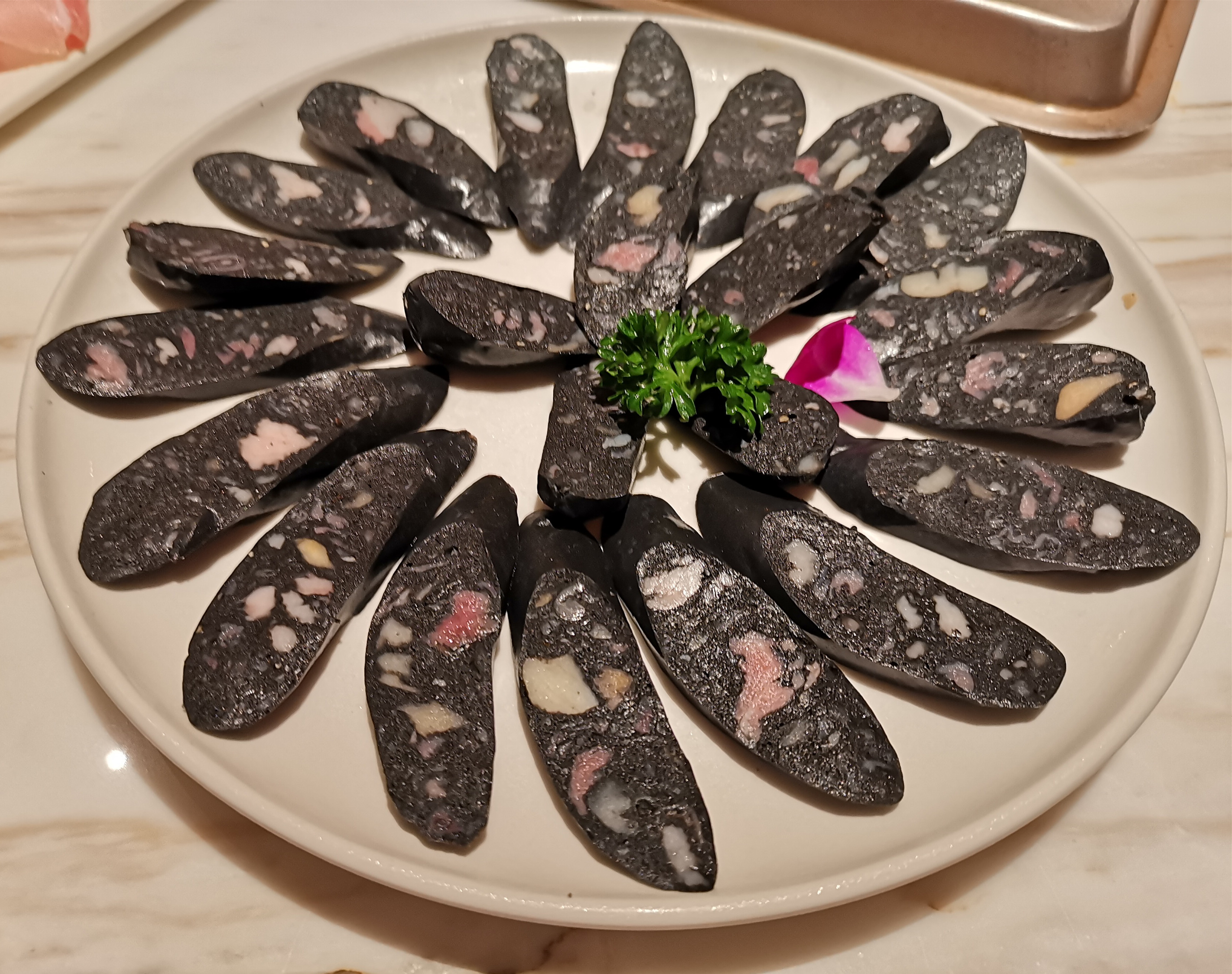 上海万象城自助火锅推荐,老码头火锅店必点