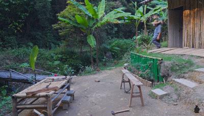 【设计篇】61岁中国大爷火爆外媒!“玩”木头让上亿老外看傻眼!