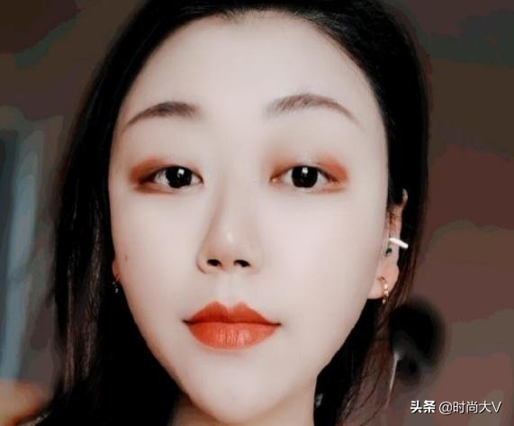 单眼皮眼妆怎么画显大又干净女生,单眼皮的女生应该怎样画眼妆图片