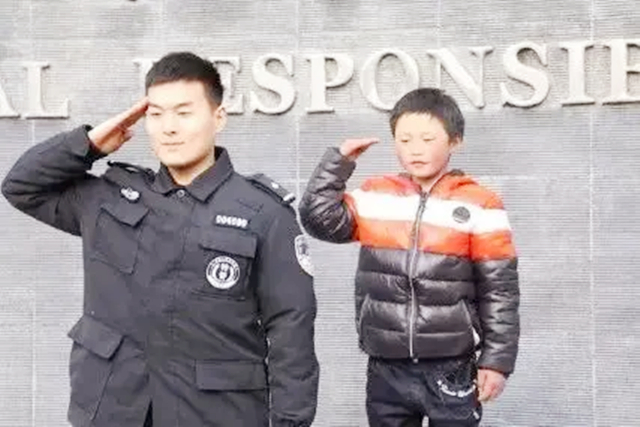 还记得惊动省长的“冰花男孩”吗？如今他怎样了？