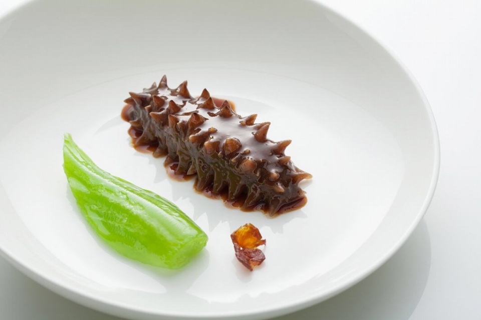 春节海参的简单最佳吃法,冬季吃海参听听专家怎么说