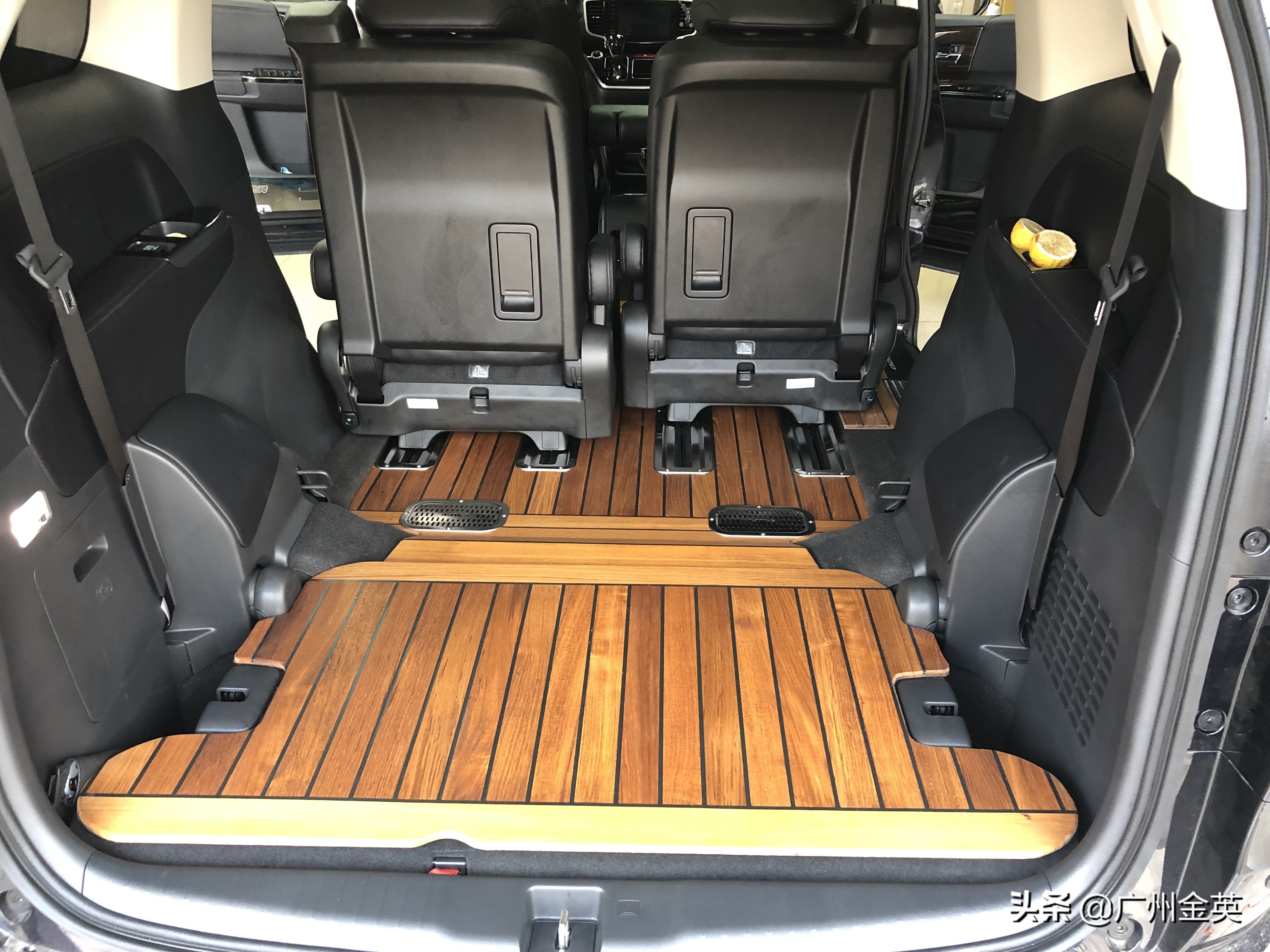 奥德赛艾力绅脚垫通用吗,本田艾力绅游艇木脚垫安装