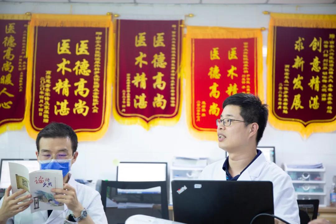 高明:术业有专攻男科“*途征**”的逐梦人