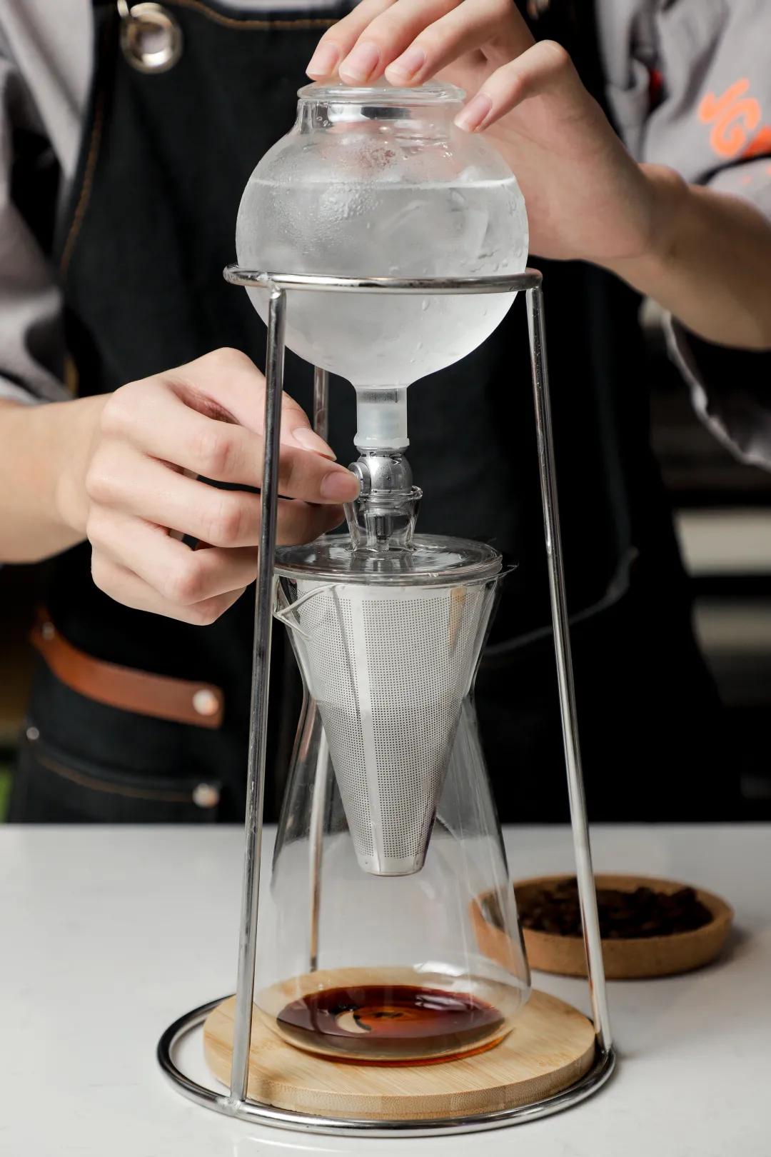 9.9鍏冨枬鑼跺枬鍜栧暋,9.9鍏冨枬鍠滆尪