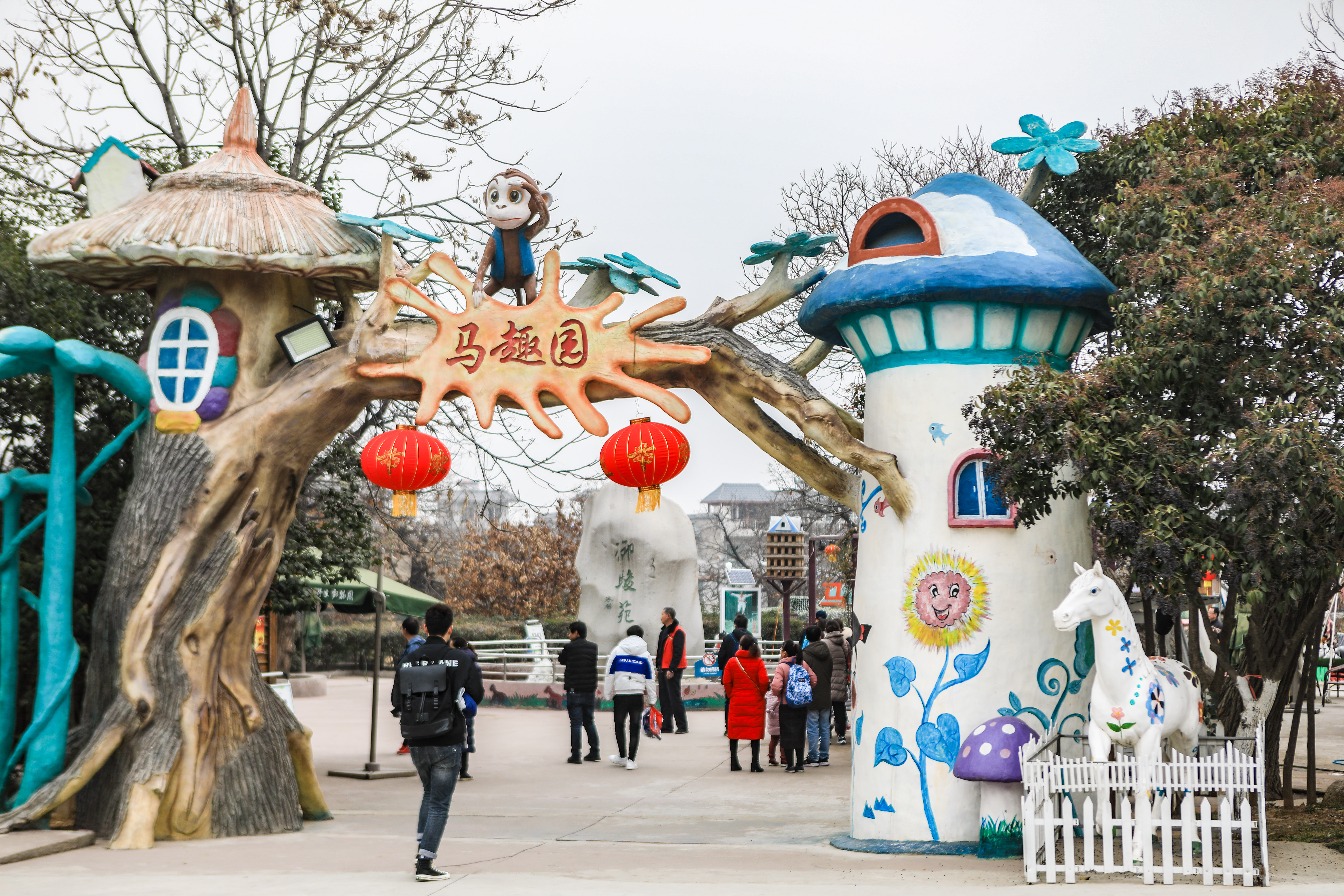 这是西北首个野生动物园，实测喂老虎是一种怎样感受！刺激