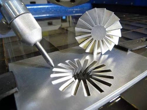 高压水刀到底有多锋利,水刀为什么可以切割钢铁