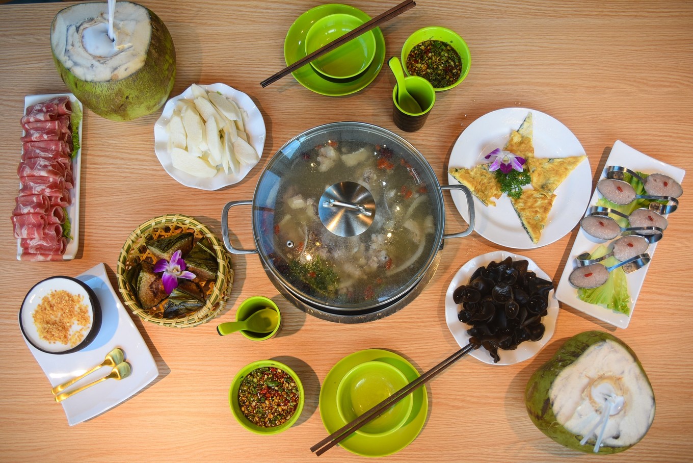 三亚旅游与美食攻略,三亚旅游攻略三亚美食