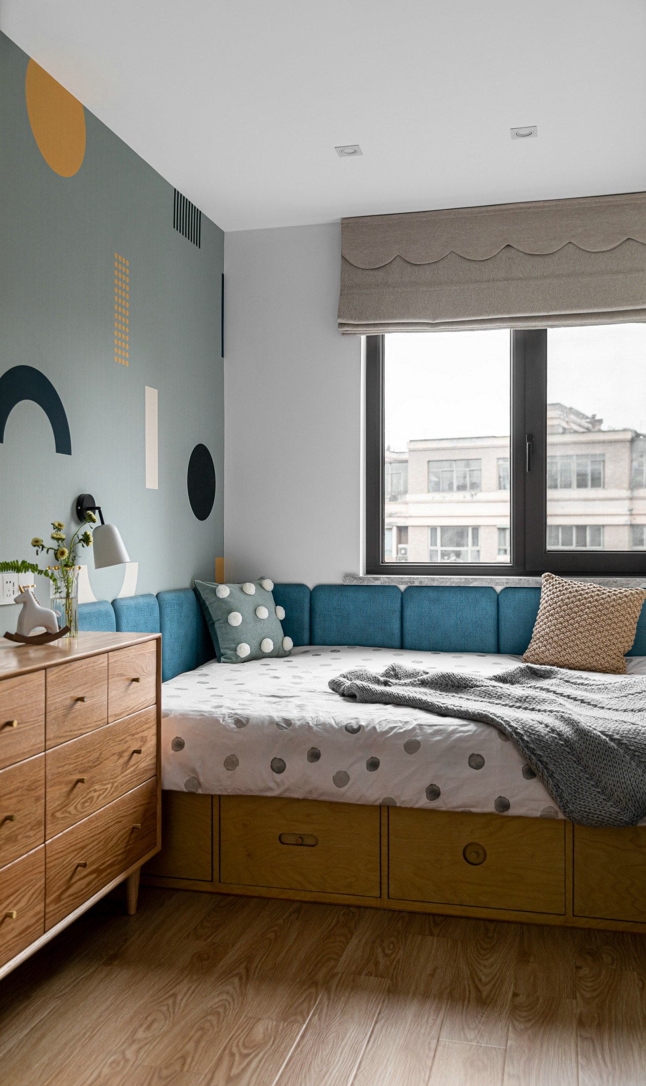 小户型卧室装榻榻米好吗,小卧室除了榻榻米还能怎么设计