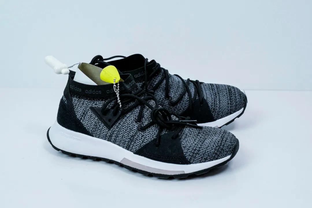 郑州的一家不怕亏钱的店，阿迪耐克百元买，全是正品不博眼球