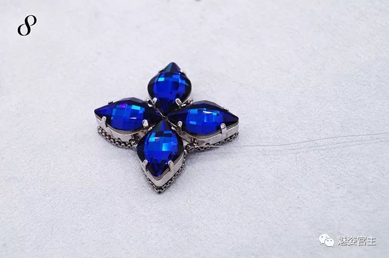 施华洛世奇水晶手工 (施华洛世奇手工紫色水晶)