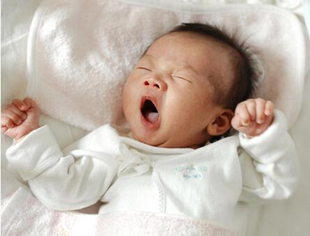 6个月新生儿如何照顾,新生儿怎么喂才是正确