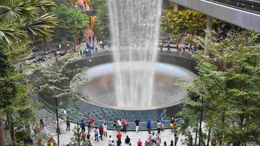 鎴愰兘澶╁簻鍥介檯鏈哄満寮哄娍鍚埅,鎴愰兘澶╁簻鍥介檯鏈哄満鎶曡繍鍦ㄥ嵆