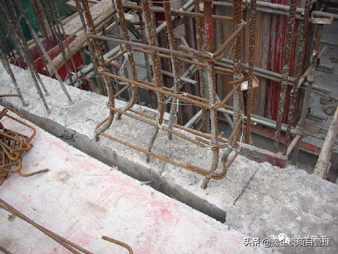 施工现场钢筋安装绑扎通病案例,钢筋质量通病基础知识培训讲义