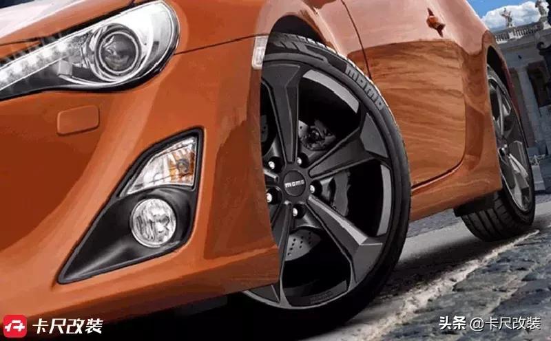 MOMO终于有总代理了可以买到靠谱赛车装备了