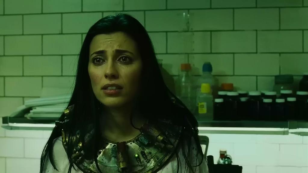 《电锯惊魂》:经典欧美的血浆,审判救世的“英雄”