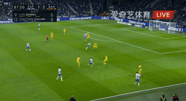 武磊西班牙人成名战,武磊是第一个攻破巴萨的亚洲人吗