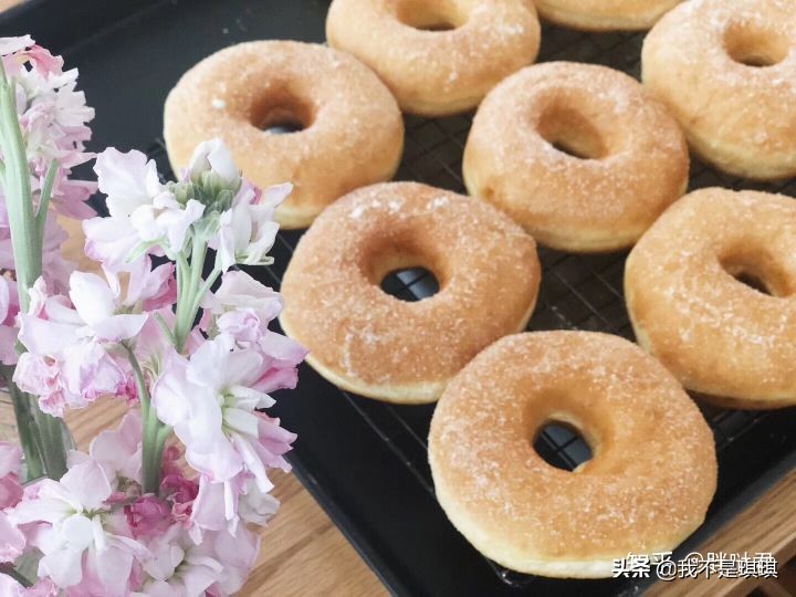 蛋糕店一般一天能卖多少蛋糕,蛋糕店卖不完的甜品怎么处理