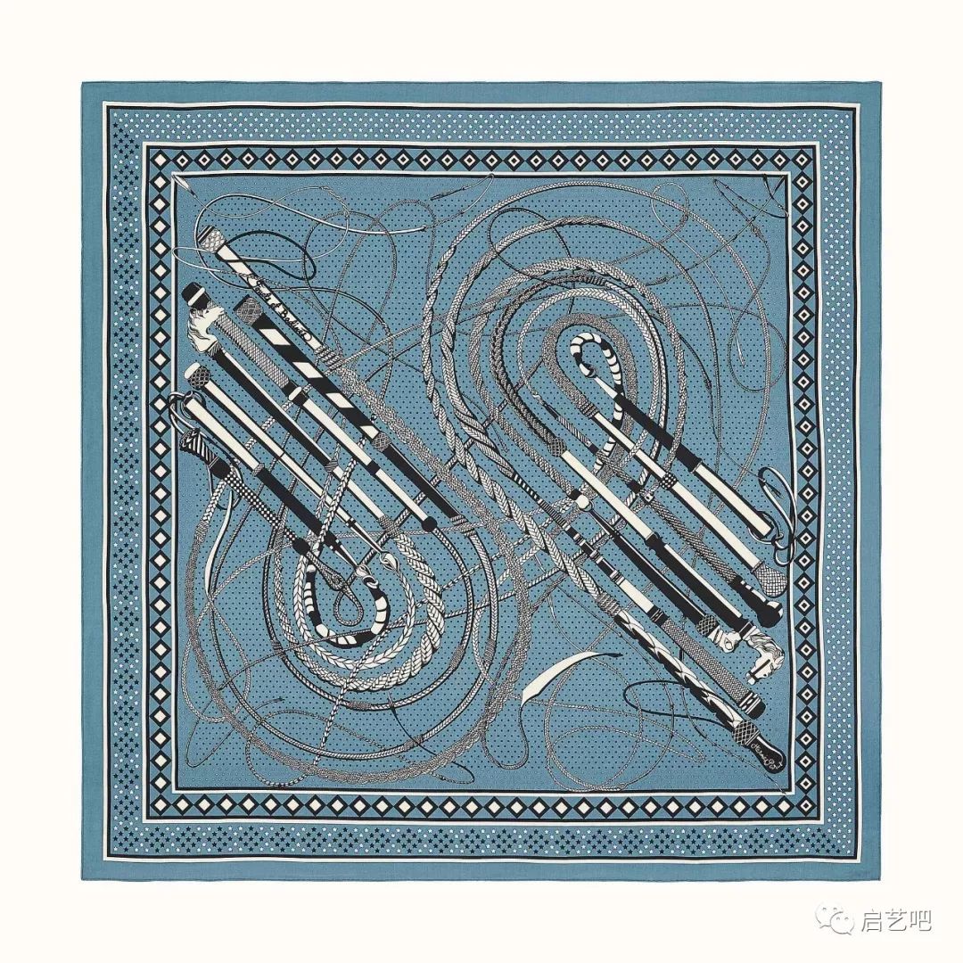 踏青归来,爱马仕中式马鞍丝巾