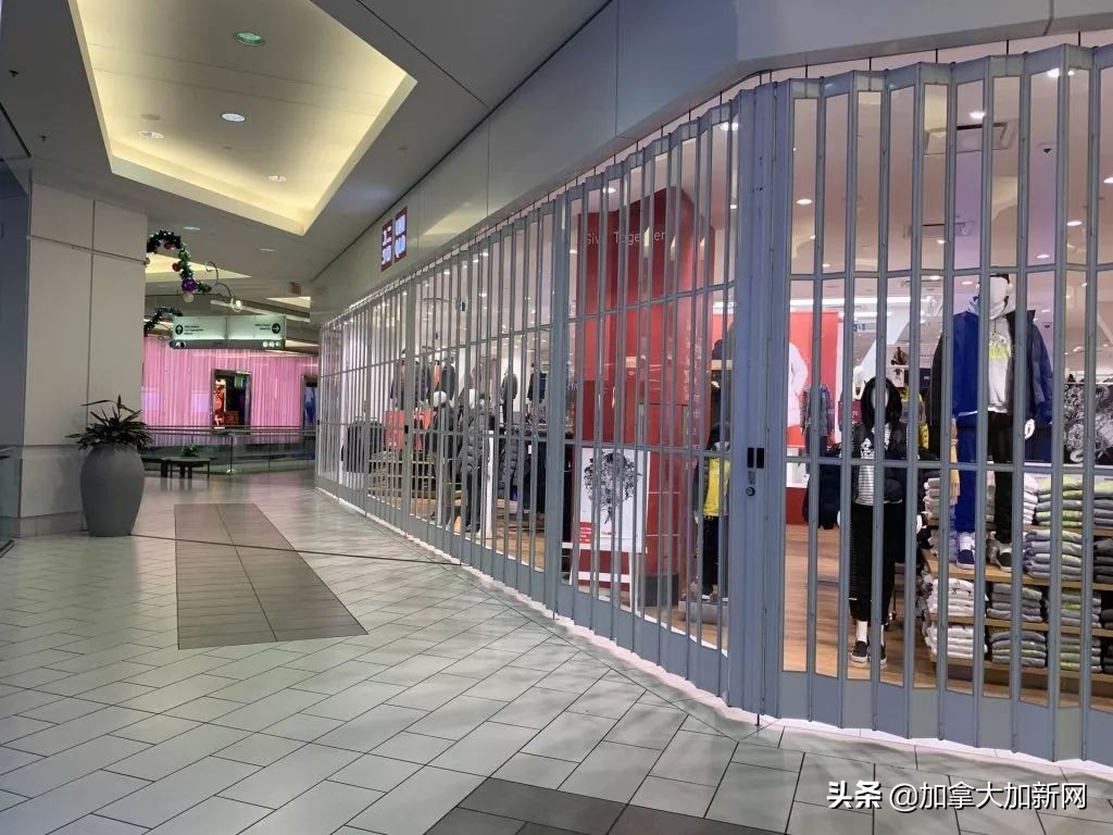 黑五狂抢开始！机场outlet堵爆温哥华华人凌晨排队全买疯了