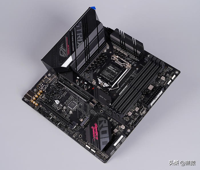 安钛克CUBEDRAK装机展示，11700+ROGB560-G+3080TI