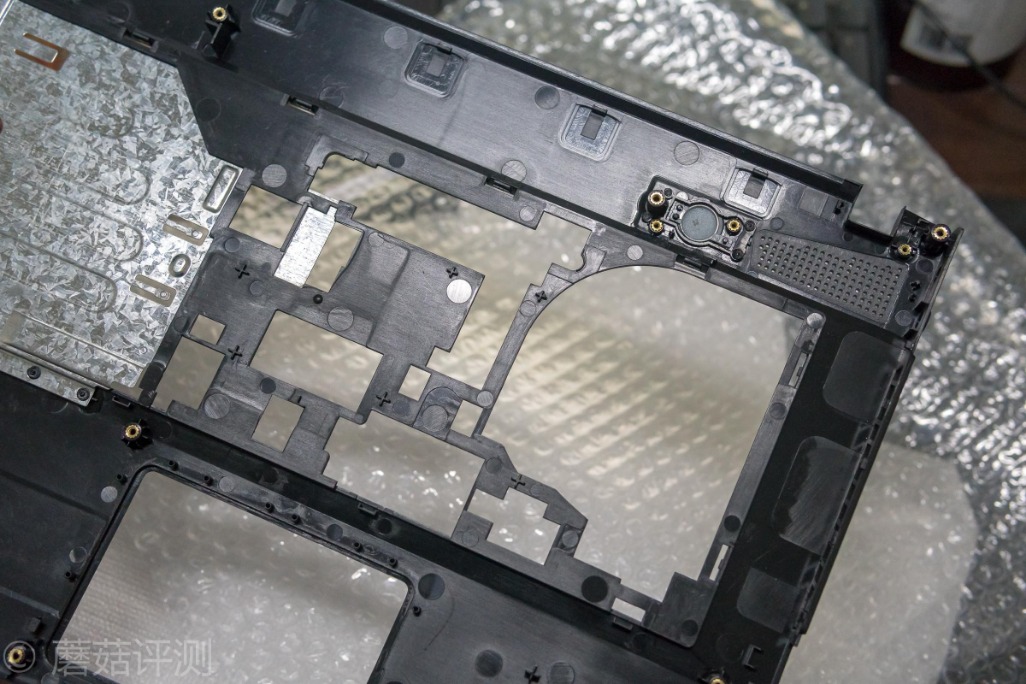 转轴断了维修多少钱,联想y400拆散热铜导管