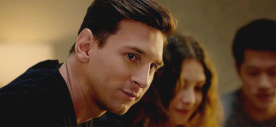 降薪怕极了?发一条推特就能赚回来!揭秘顶级球星的真实收入来源