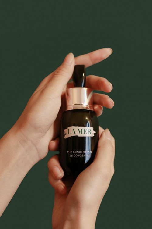 超人气修复美白精华推荐：维稳，内外光采熠动，帮助淡褪“暗斑”