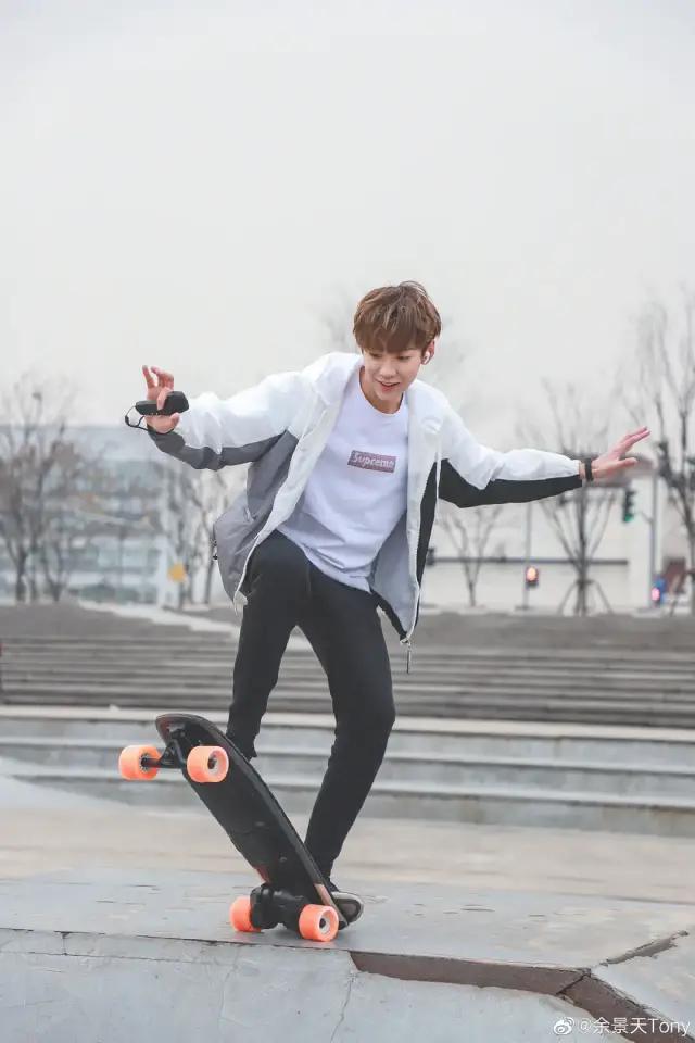 青三成员公布恋情,青三官宣出道