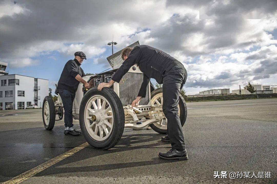 梅赛德斯跟戴姆勒有什么区别,奔驰戴姆勒和梅赛德斯是什么关系