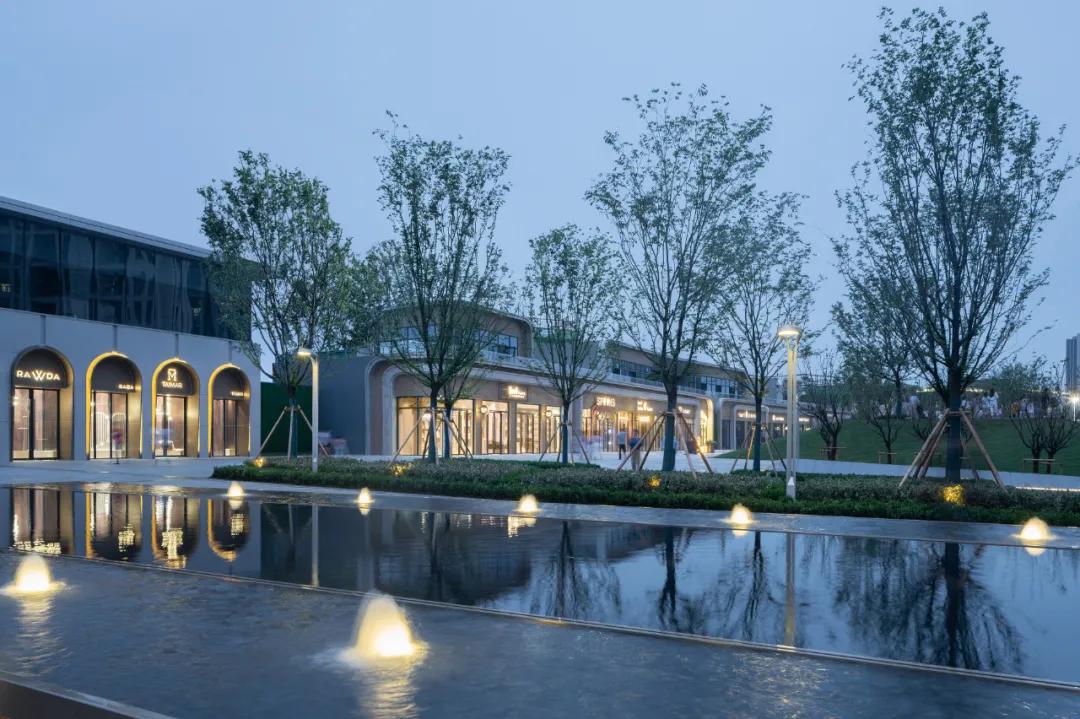 绗涗笢鑷诲搧,绗涗笢鑷诲搧浜戞箹鍗侀噷