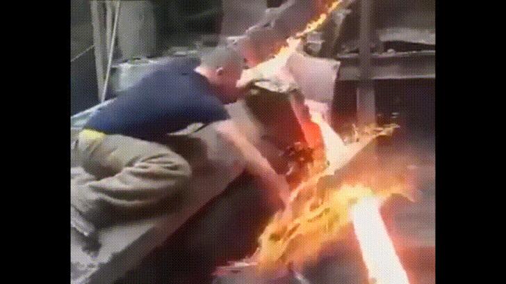 为什么炒菜要热锅冷油,热锅凉油还是粘锅