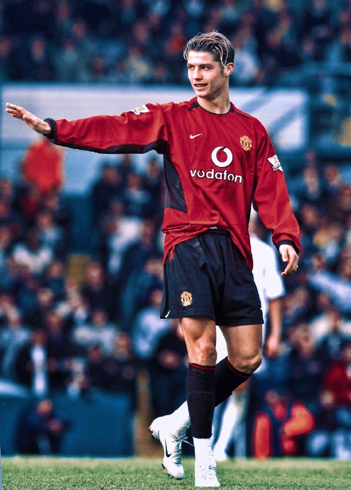 c罗重回梦剧场天下足球,c罗重回梦开始的地方