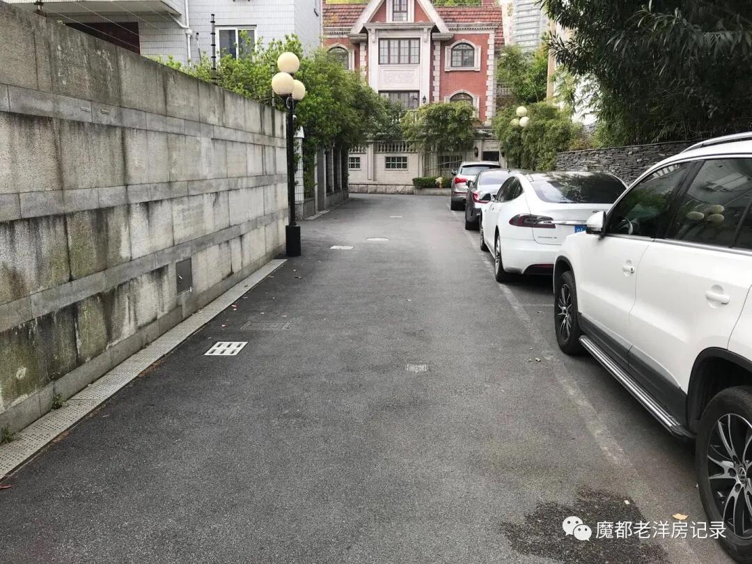 徐汇区华山路905弄汇益花园,700万苏式园林别墅255平独栋