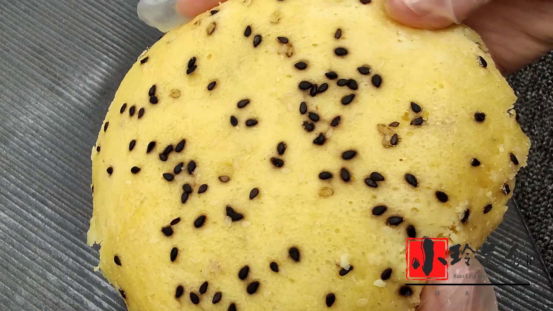 小米做的脆脆的米糕,纯小米牛奶糕做法