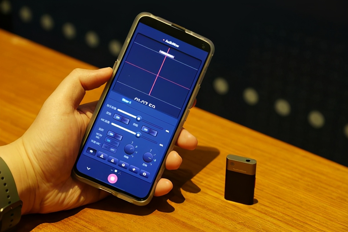 主播专用声卡艾肯,塞宾声卡麦克风评测