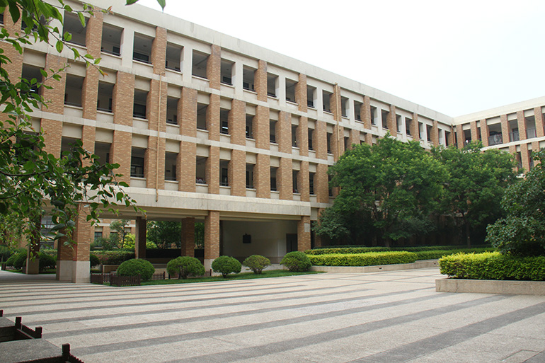 郑州二类民办初中学校,郑州一八联合国际学校