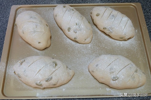无糖无黄油面包怎么做才好吃,低糖低油面包做法