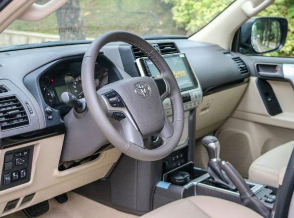 17款丰田普拉多中东版4000测评,丰田普拉多4000提车真实自驾感受