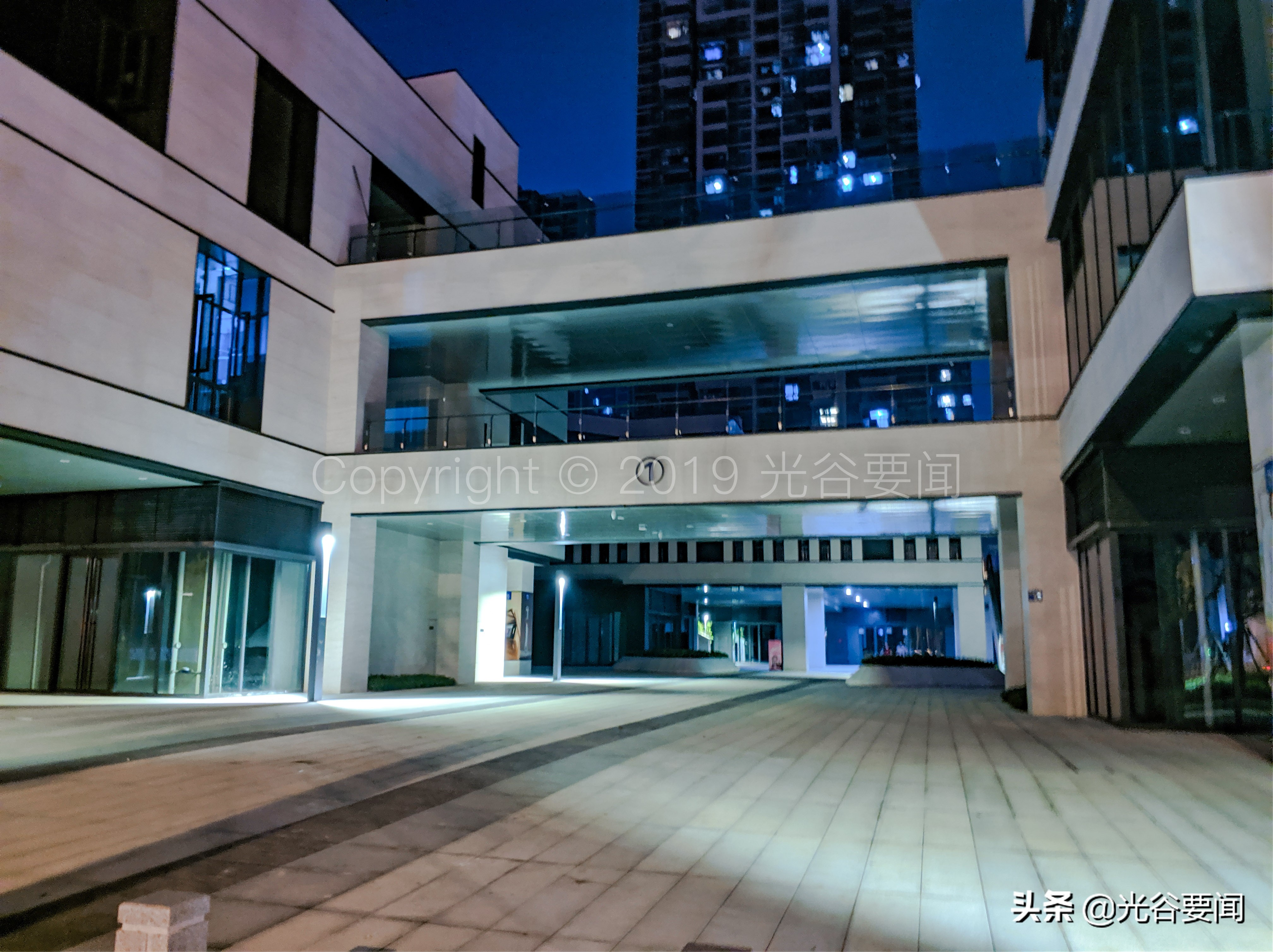 夜未央新奇体验馆团购券,光谷夜时尚